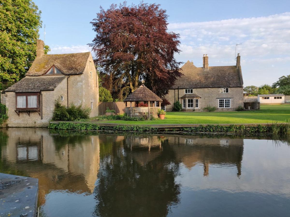River Nene Cottages Water Newton Eksteriør bilde