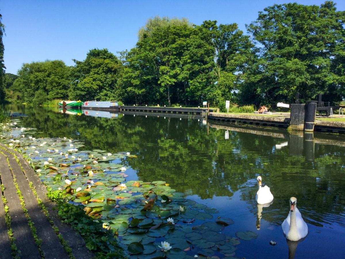 River Nene Cottages Water Newton Eksteriør bilde